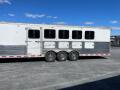 2006 Merhow Trailers Merhow 5 horse trailer with living quarters all aluminum Cargo / Enclosed Trail