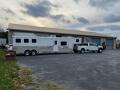 2013  Bison 3 horse trailer w living quarters Cargo / Enclosed Trailer